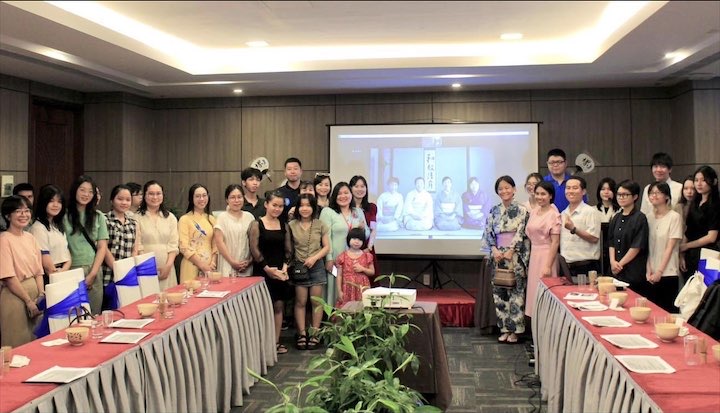 Da Dang Cac Hoat Dong Giao Luu Van Hoa The Thao Tai Le Hoi Viet Nam Nhat Ban3