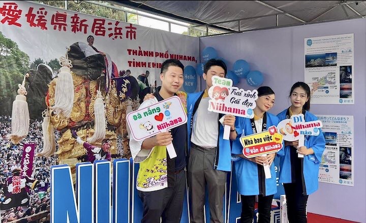 Da Dang Cac Hoat Dong Giao Luu Van Hoa The Thao Tai Le Hoi Viet Nam Nhat Ban5
