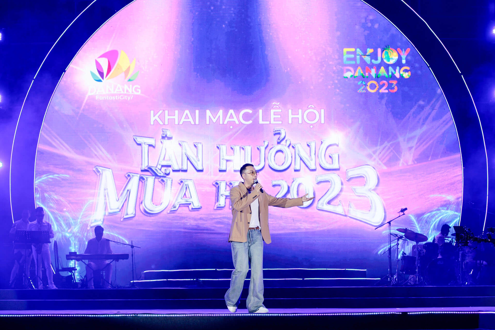 Da Nang Khai Mac Le Hoi Tan Huong Mua He 2023 Enjoy Danang 2023 03
