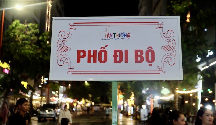 Khai Truong Pho Di Bo Cho Dem An Thuong1