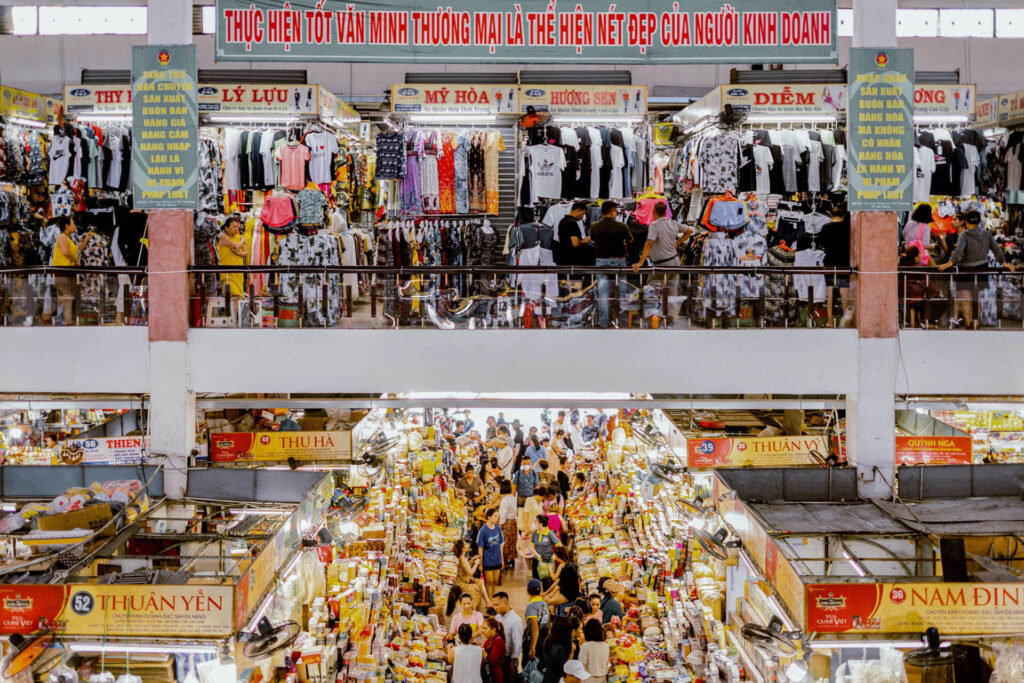 Cho Han Da Nang 119 Tran Phu Hai Chau Nhung Khu Cho Noi Tieng Tai Da Nang Khong The Bo Qua 03 ダナンの有名な市場: ハン市場, コン市場, ヘリオ夜市, アントゥン夜市, ソンチャー夜市