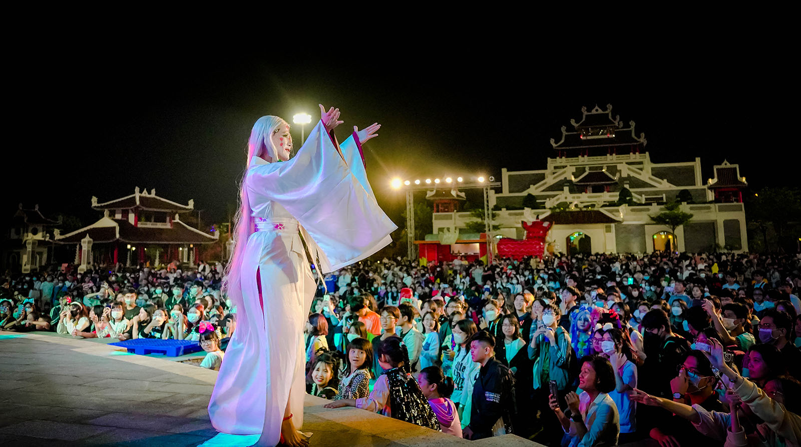 Tận hưởng Halloween “dựng tóc gáy” tại Công viên Châu Á- Asia Park, Đà Nẵng