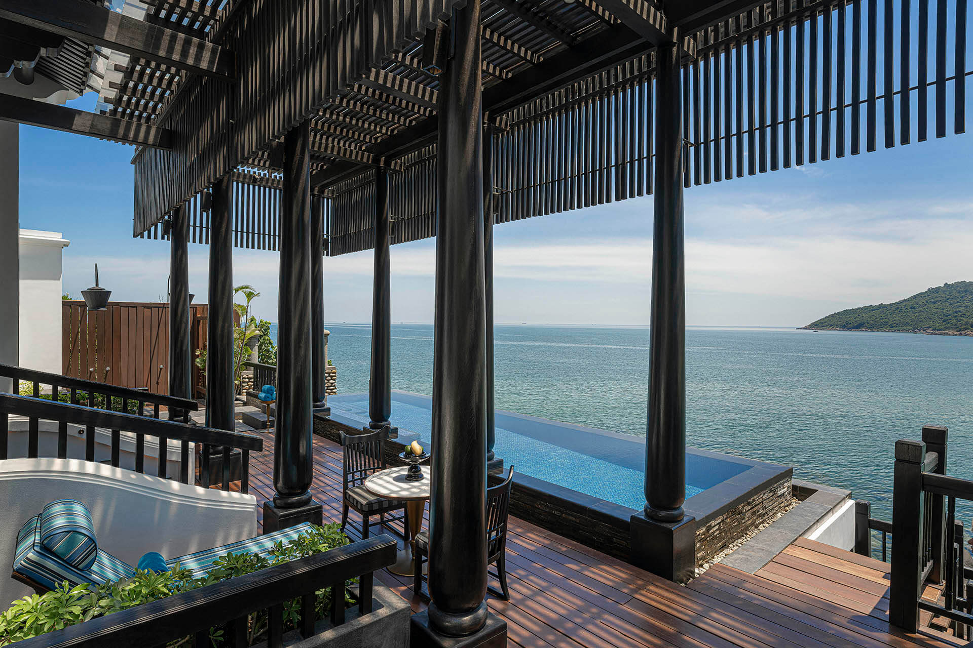 InterContinental Danang Sun Peninsula Resort 8