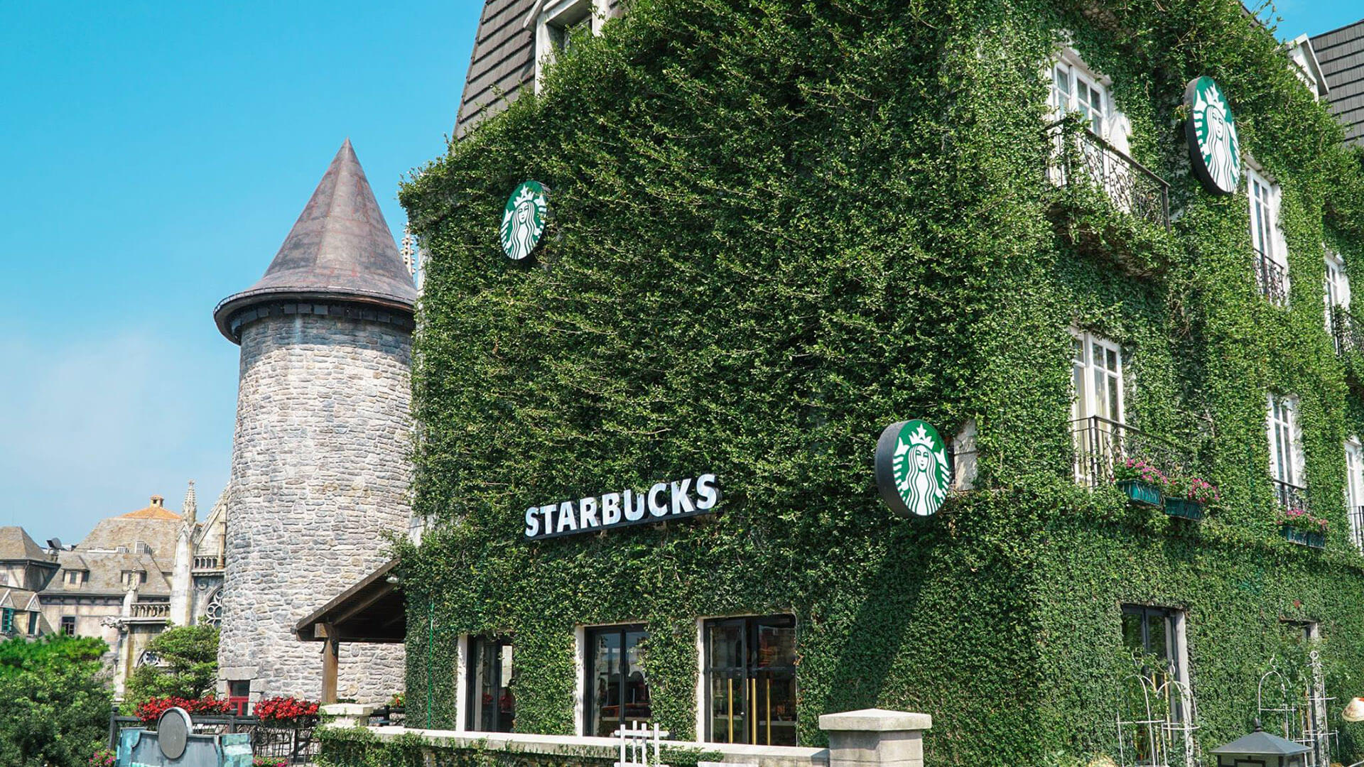 Starbucks Bà Nà Hills, Đà Nẵng