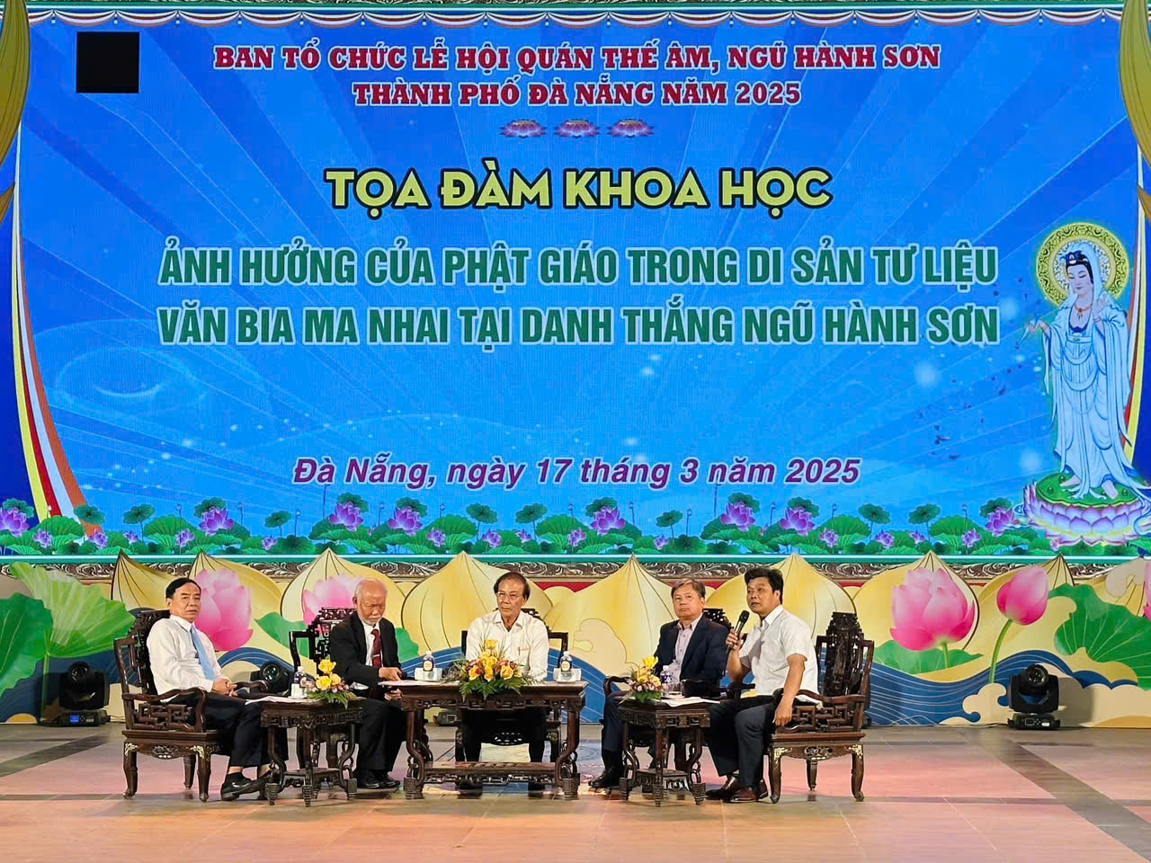 Ảnh hưởng của Phật giáo trong di sản tư liệu Văn bia Ma nhai