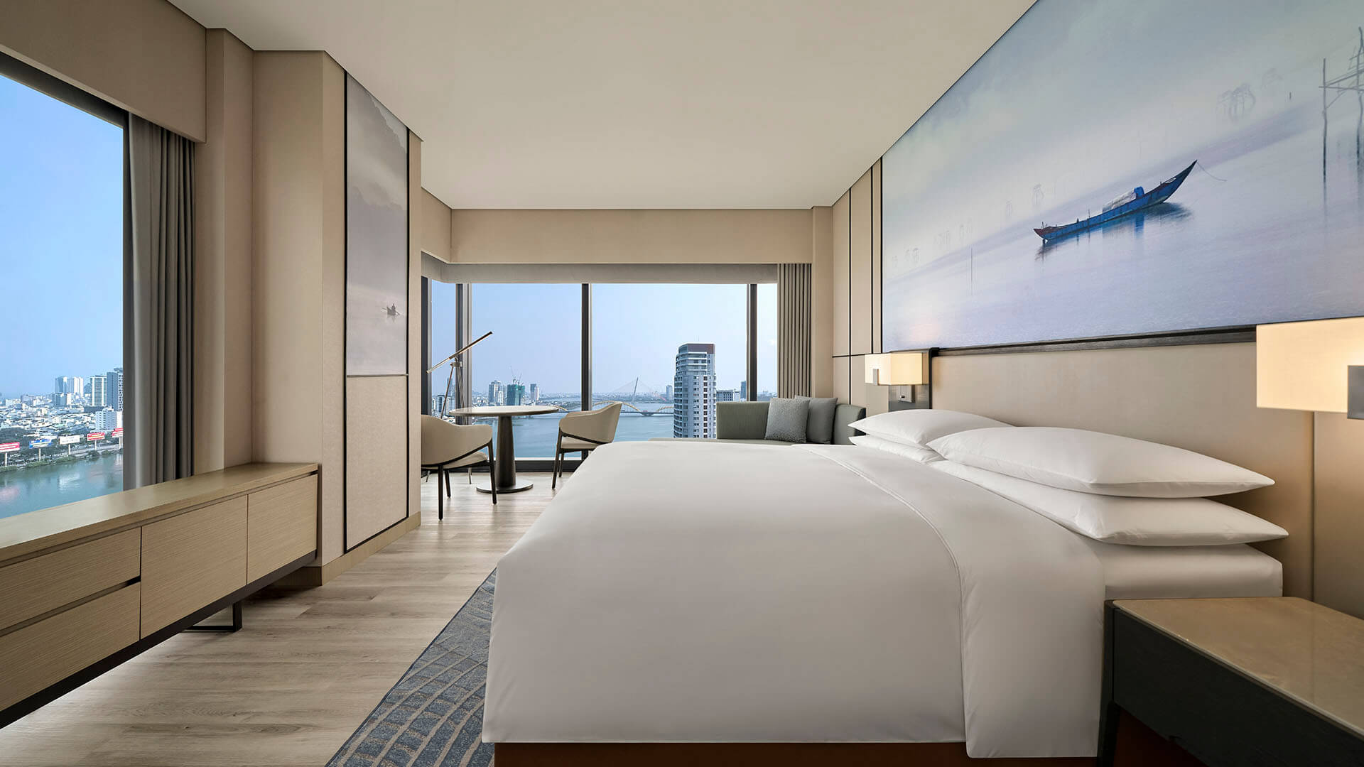 Courtyard by Marriott Danang Han River 45 tầng với 296 phòng hiện đại mở ra chuẩn mực mới cho phong cách lưu trú năng động... 1