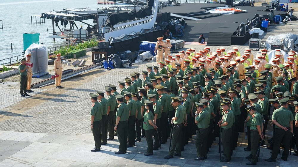 Huy động tổng lực cho công tác bảo đảm tuyệt đối an ninh, an toàn Đại lễ Xá lợi Phật và khai mạc DIFF 2025