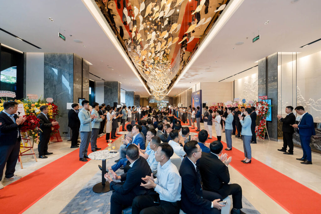 Courtyard by Marriott Danang Han River chính thức đạt chuẩn 5 sao; Sự kiện khai Trương và gắn biển khách sạn đạt tiêu chuẩn 5 sao