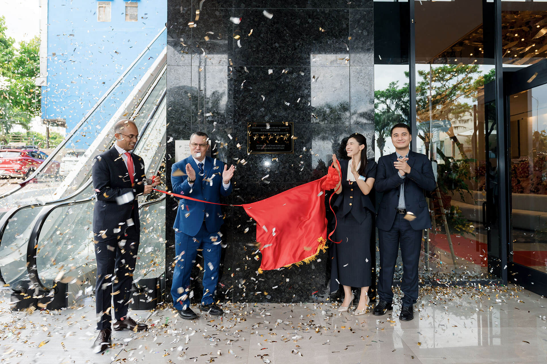 Courtyard by Marriott Danang Han River chính thức đạt chuẩn 5 sao