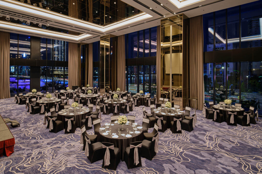 Courtyard by Marriott Danang Han River chính thức đạt chuẩn 5 sao; Grand Ballroom có trần nhà cao nhất thành phố