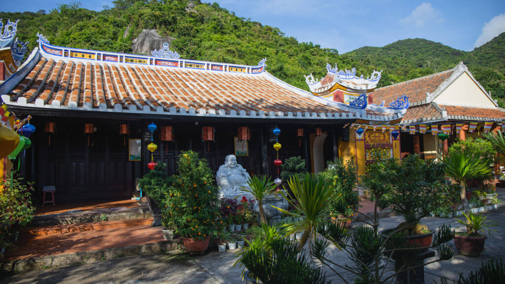 Chùa Hải Tạng; Hai tang pagoda