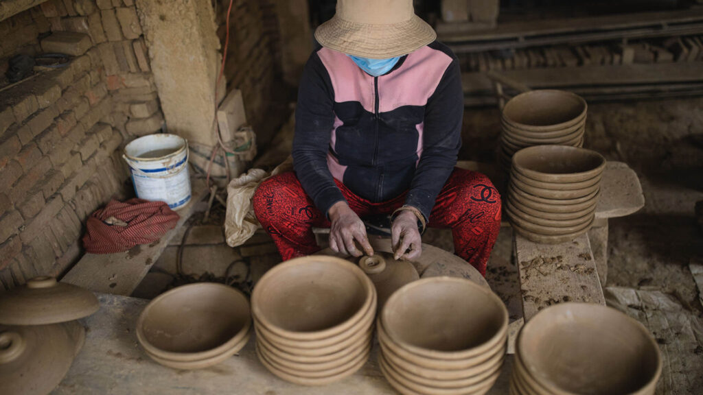 Làng gốm Thanh Hà nay thuộc phường Hội An Tây, TP. Đà Nẵng (trước năm 1945 thuộc xã Thanh Hà, huyện Diên Phước, phủ Điện Bàn, tỉnh Quảng Nam).  3