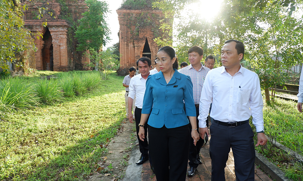 Khẩn trương đề xuất giải pháp bảo tồn, phục hồi di tích Dinh trấn Thanh Chiêm và di tích Tháp Khương Mỹ