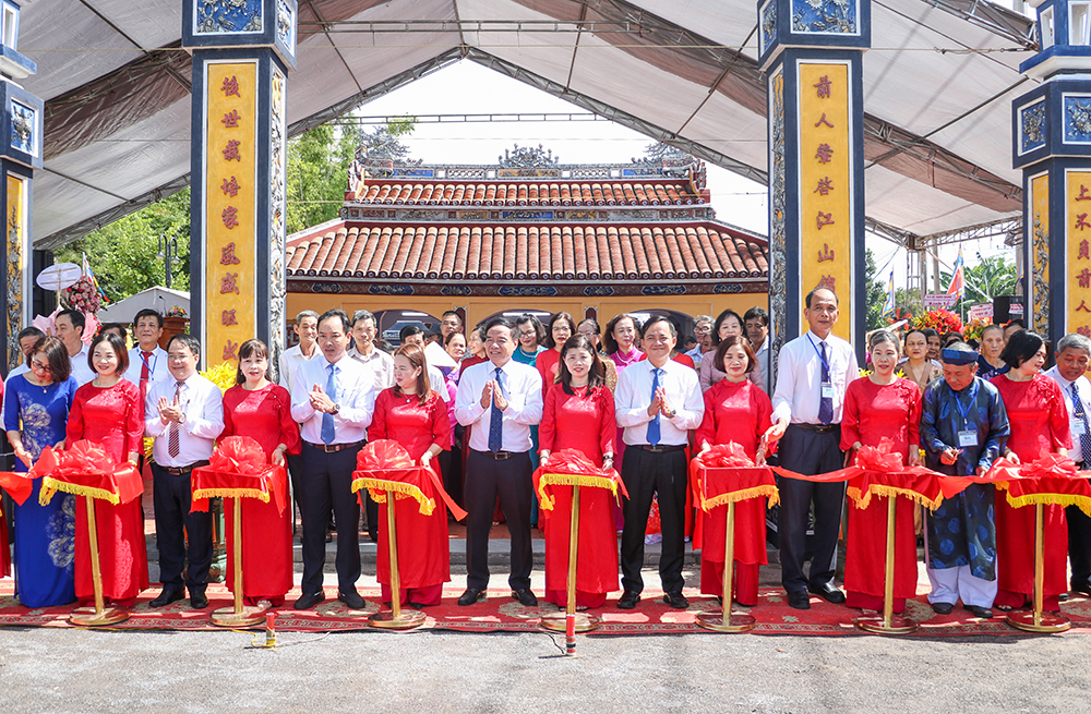 Khánh thành trùng tu nhà thờ Tiền hiền Quan Châu