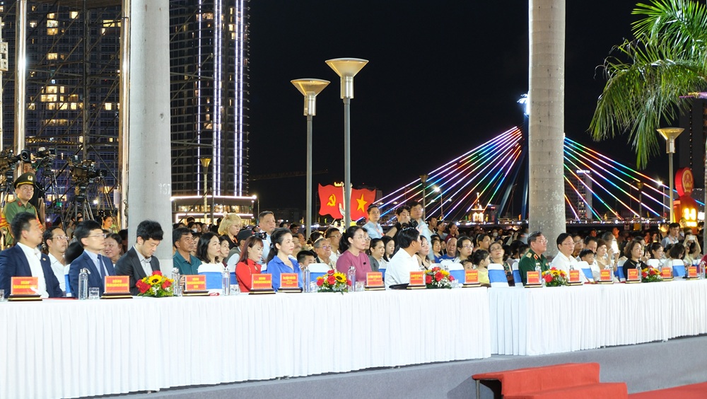 Thăng hoa cùng giai điệu “Đà Nẵng – Kết nối tương lai”