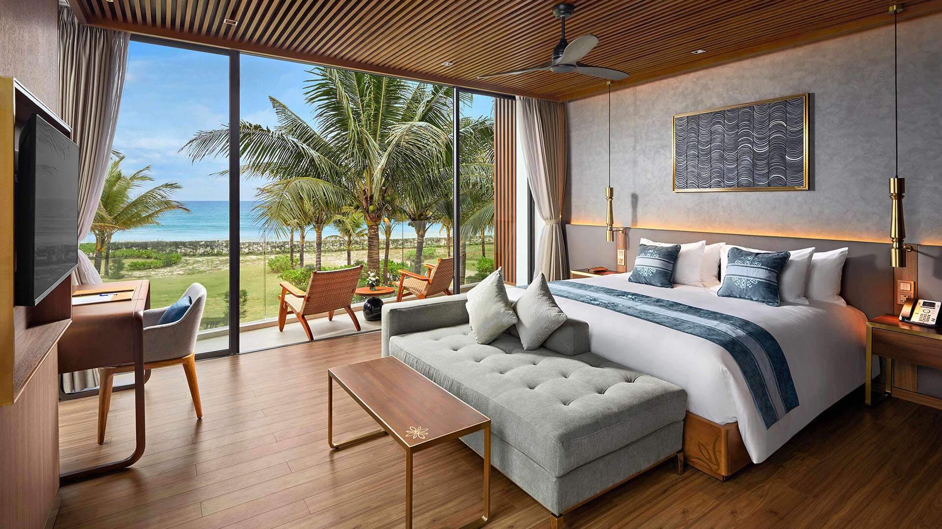 Wyndham Hoi An Royal Beachfront Resort & Villas