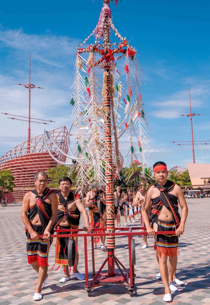 Ritual of Erecting the Neu Tree and the Gu Set 3