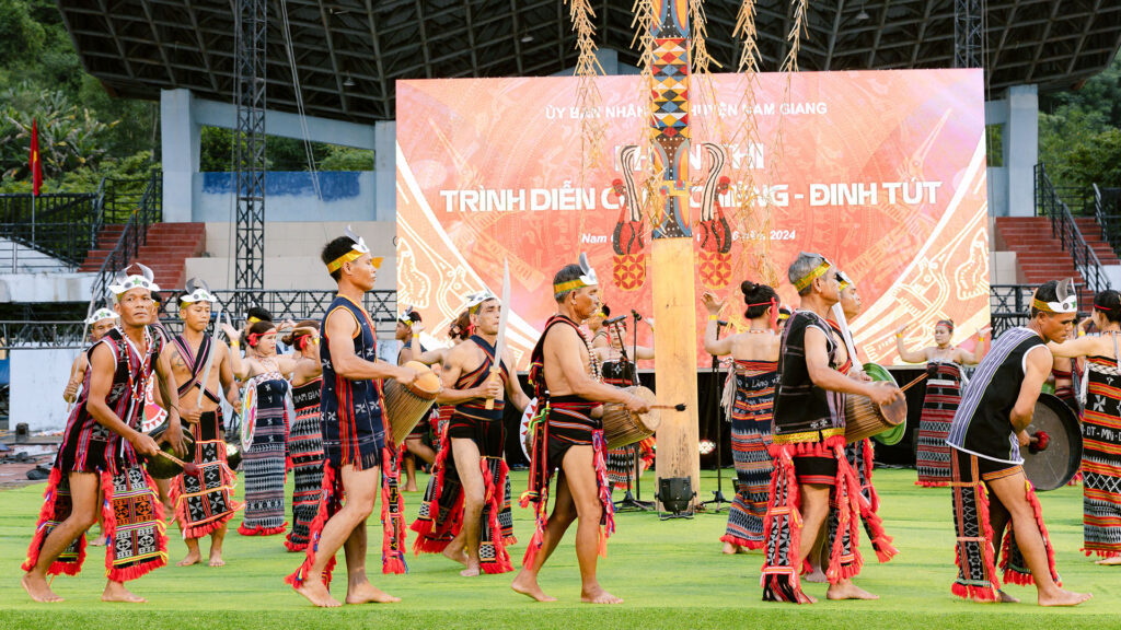 Múa Tung tung, da dá