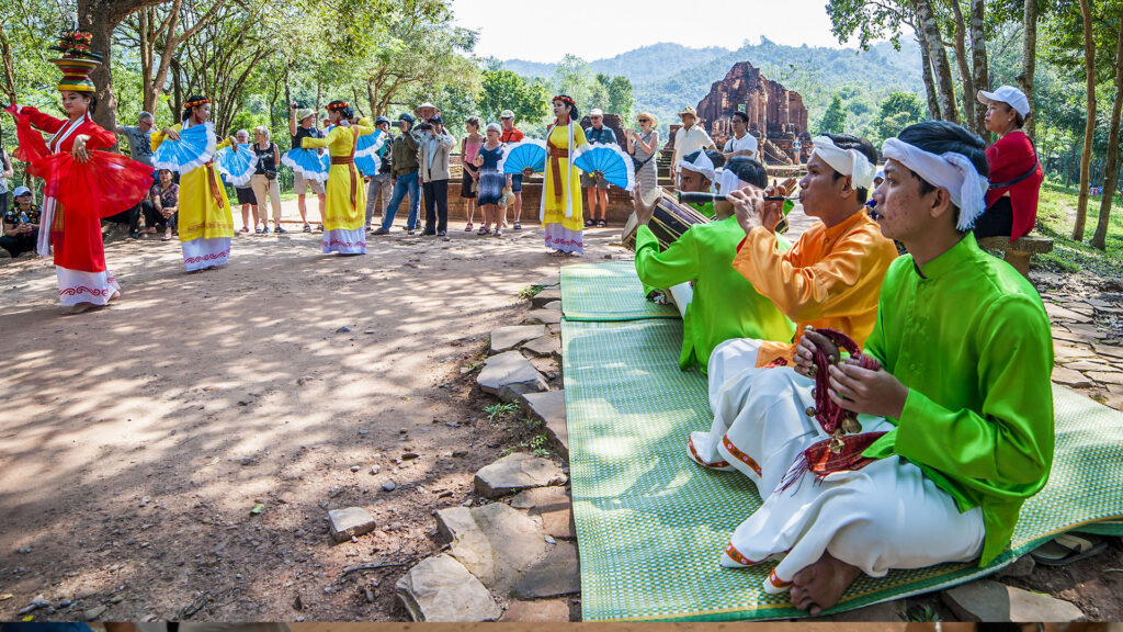 Cham art performance at My Son Sanctuary 2