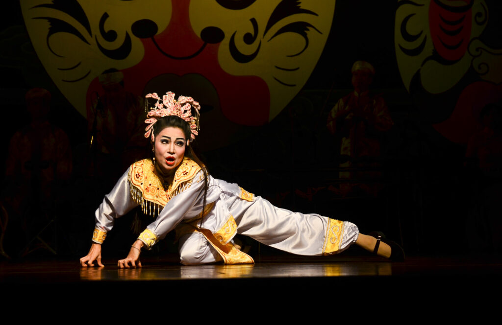 tuồng xứ quảng 8