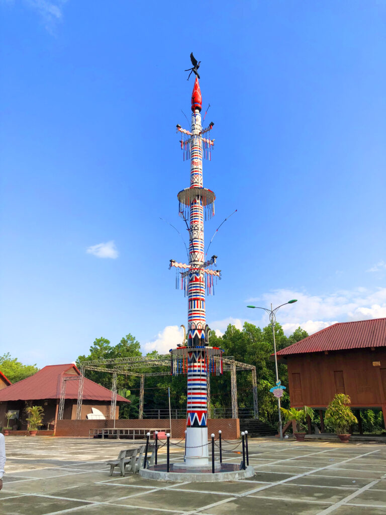 Nghi lễ dựng cây Nêu 3