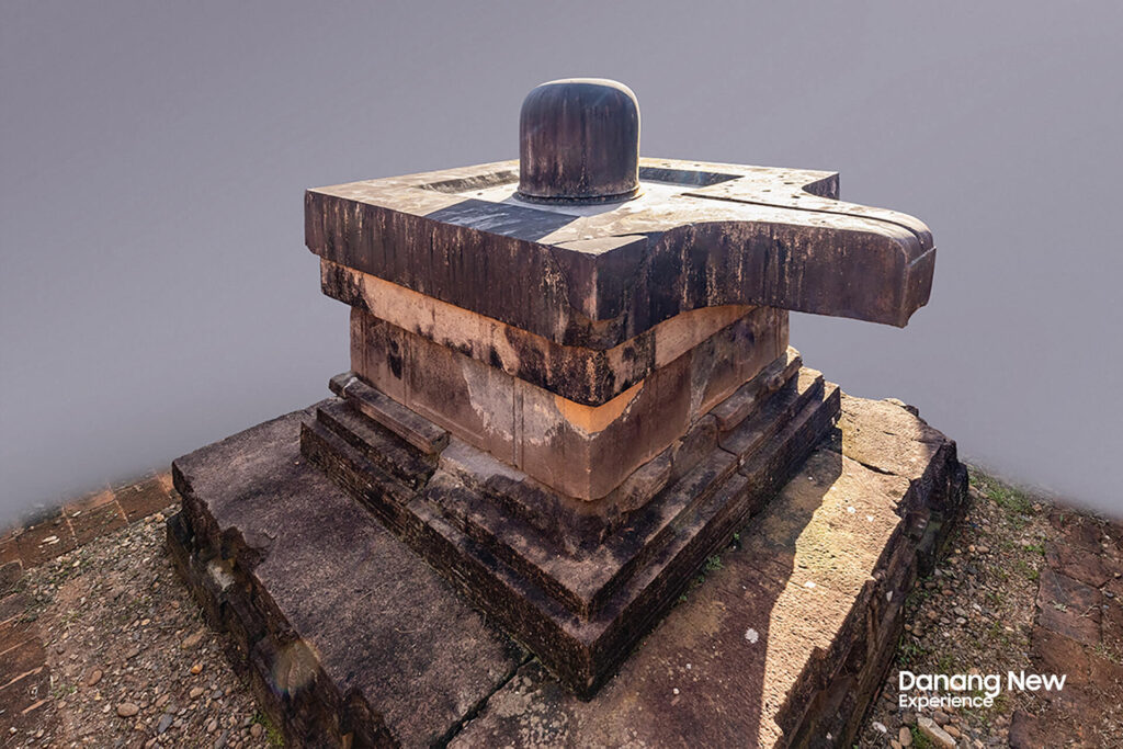 ĐÀI THỜ MỸ SƠN A10