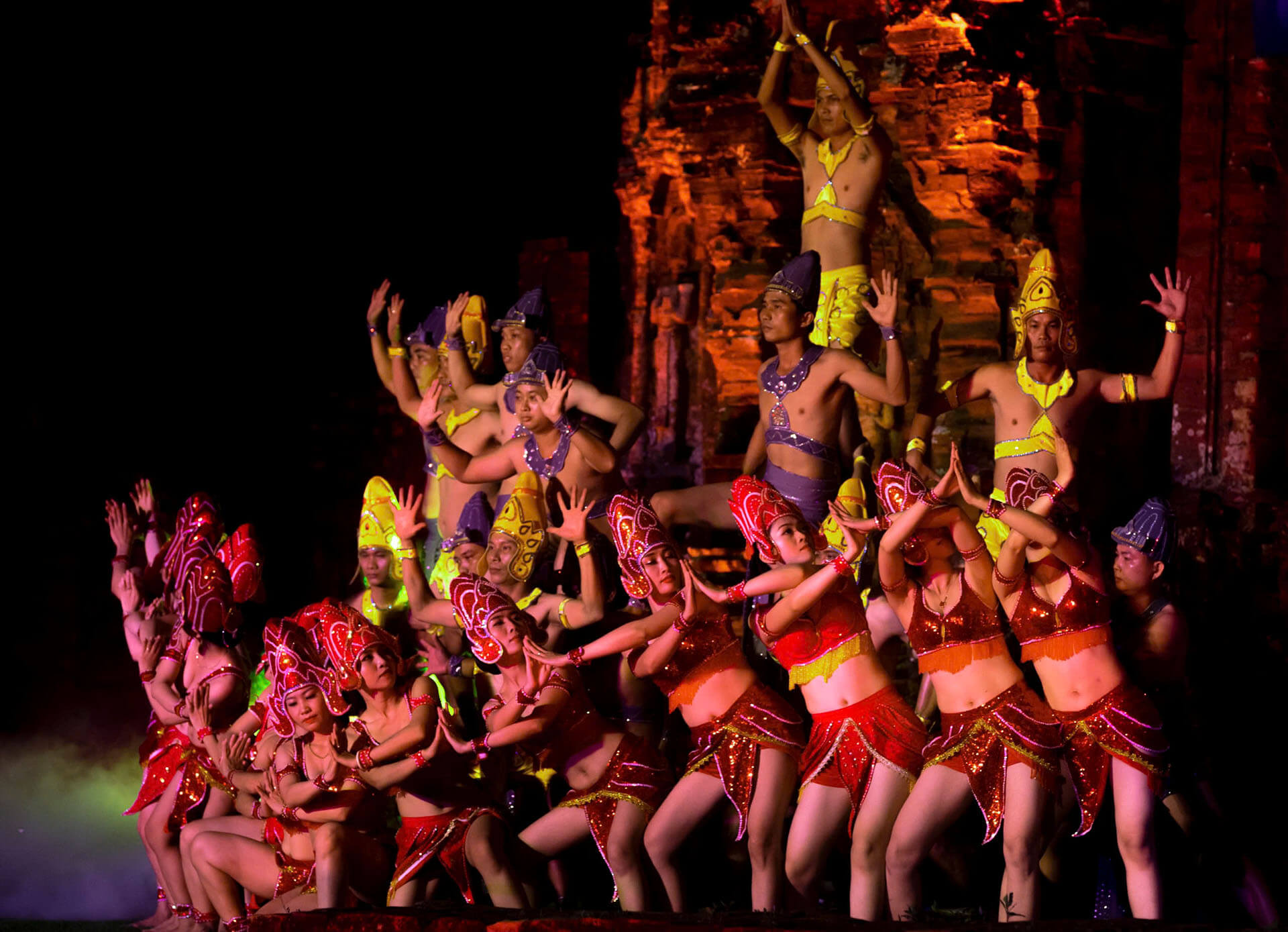 Đêm Mỹ Sơn huyền thoại – Hành trình ngược dòng thời gian