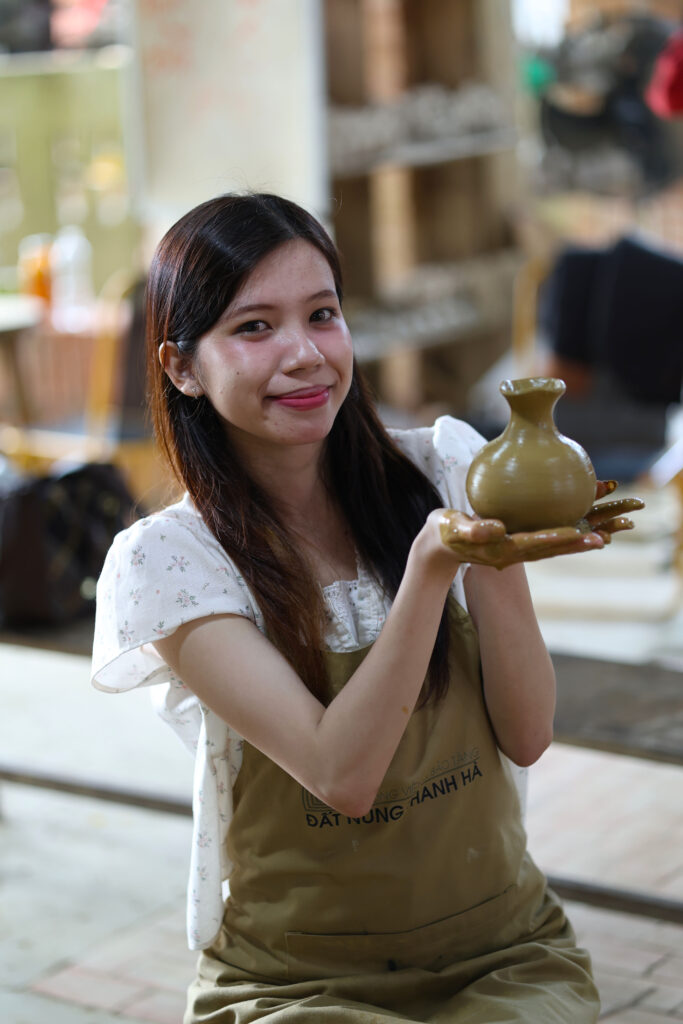 Mùa xuân ở làng gốm Thanh Hà 2