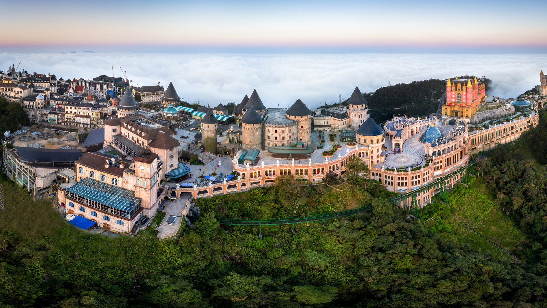 Đà Nẵng dẫn đầu lượt tìm kiếm của du khách Việt trên Agoda năm 2025