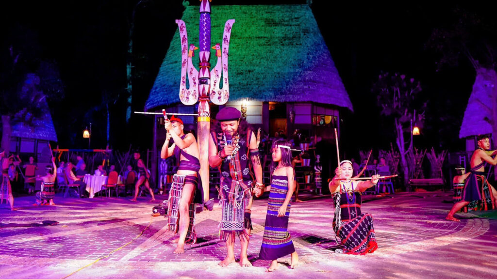 Chạm nhịp xuân nguyên bản của người Cơ Tu 10