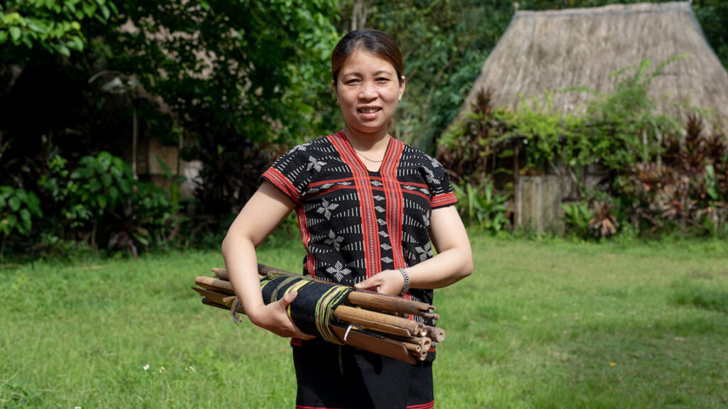 Chạm nhịp xuân nguyên bản của người Cơ Tu 7