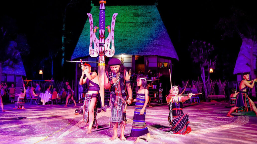 lễ hội xuân văn hoá Cơ Tu 5