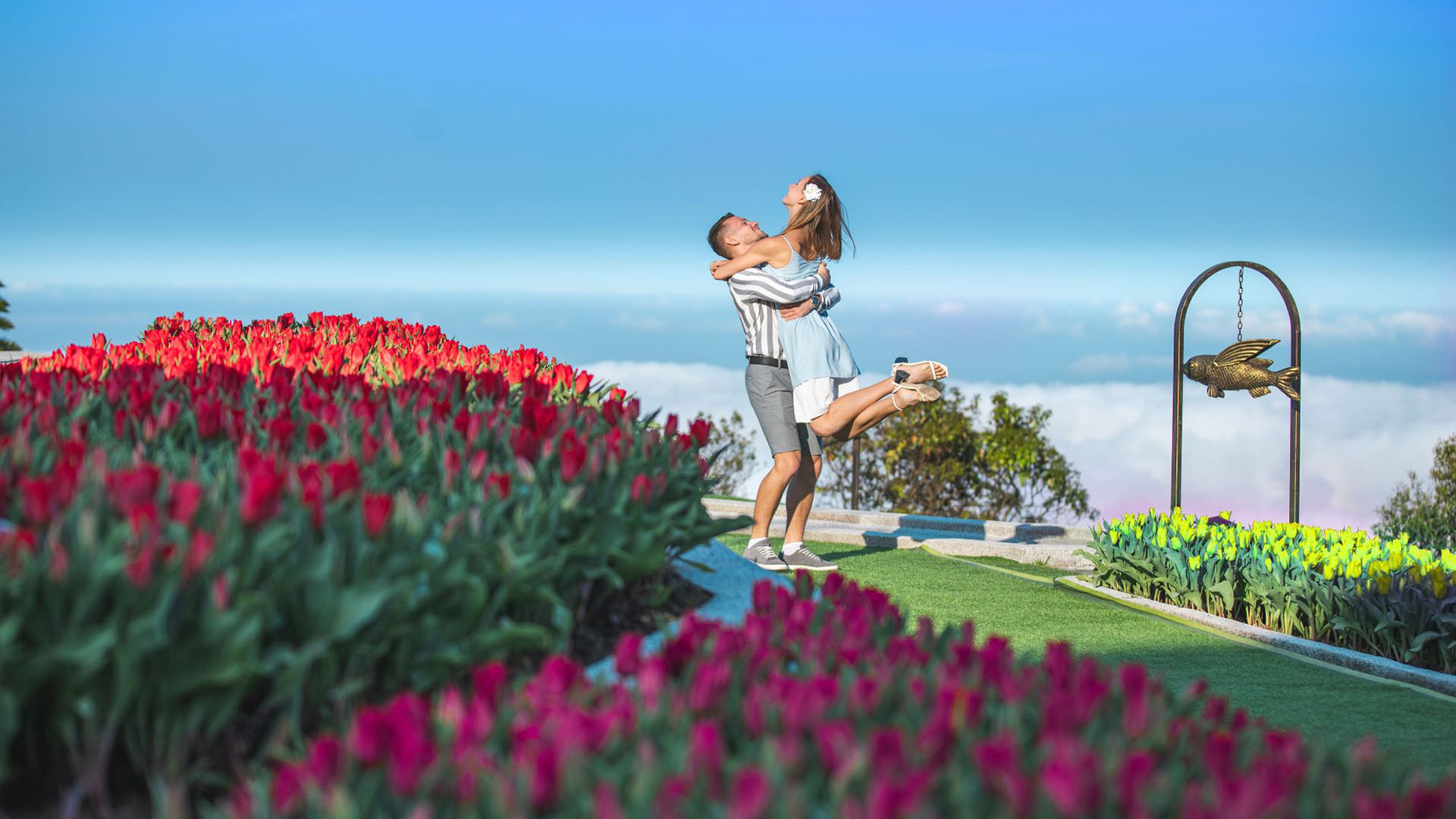 Sun World Ba Na Hills mở mùa du xuân Bính Ngọ với lễ hội và triệu sắc hoa tulip