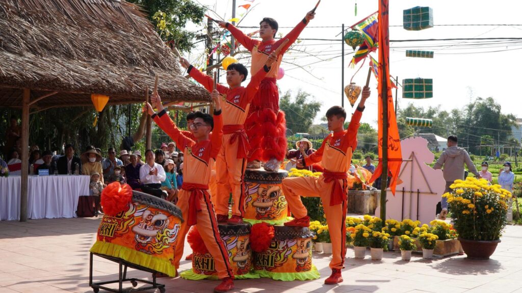 le-hoi-cau-bong-tra-que 5