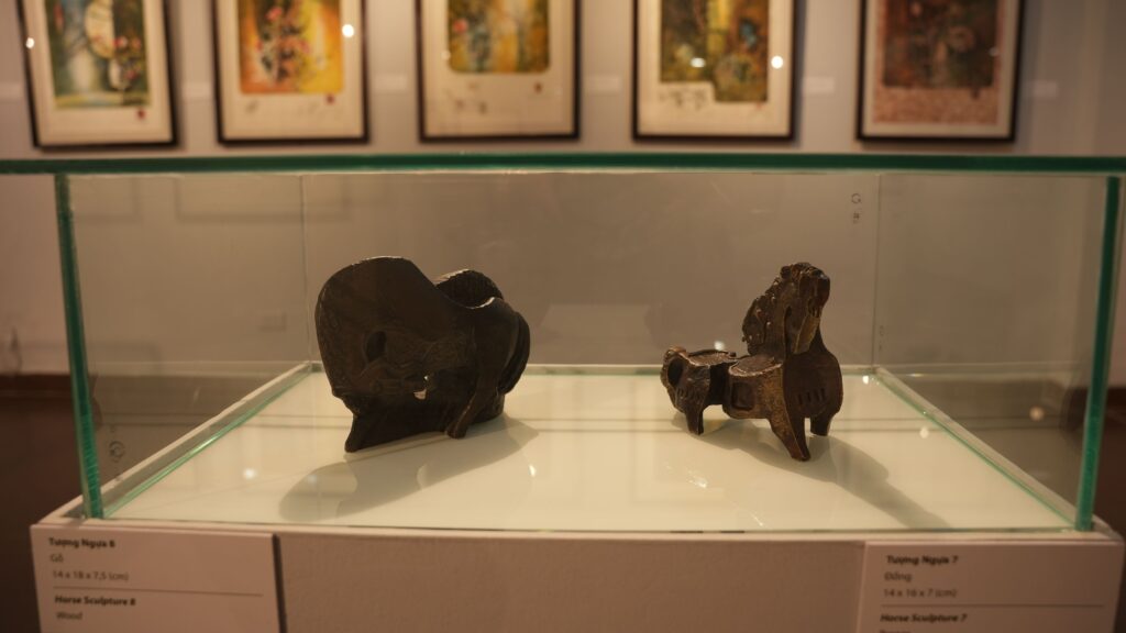 Ngựa và hoa tại Bảo tàng Mỹ Thuật Đà Nẵng 7