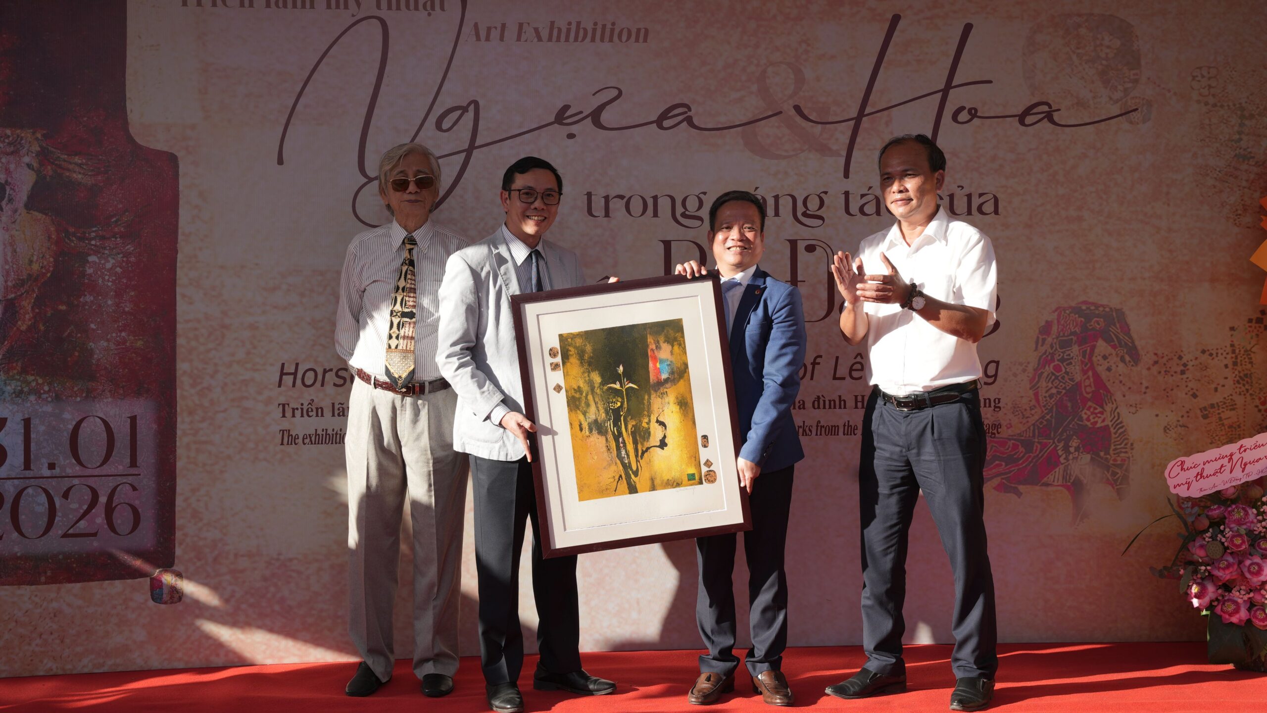 Ngựa và hoa tại Bảo tàng Mỹ Thuật Đà Nẵng 2