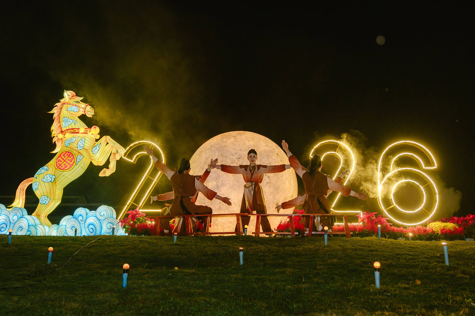 Tết Di sản mở màn với dấu ấn đèn lồng khổng lồ, Đảo Ký Ức Hội An hướng tới Lễ hội Ánh sáng & Di sản 2026