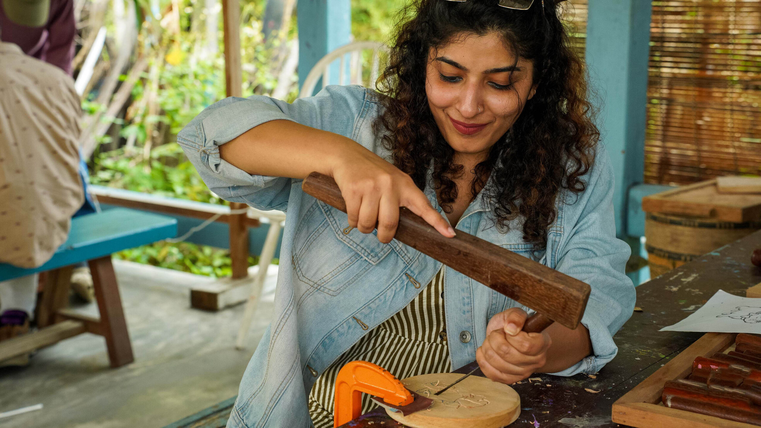 “Chạm” Hội An – Khi sáng tạo thức dậy từ đôi tay và di sản