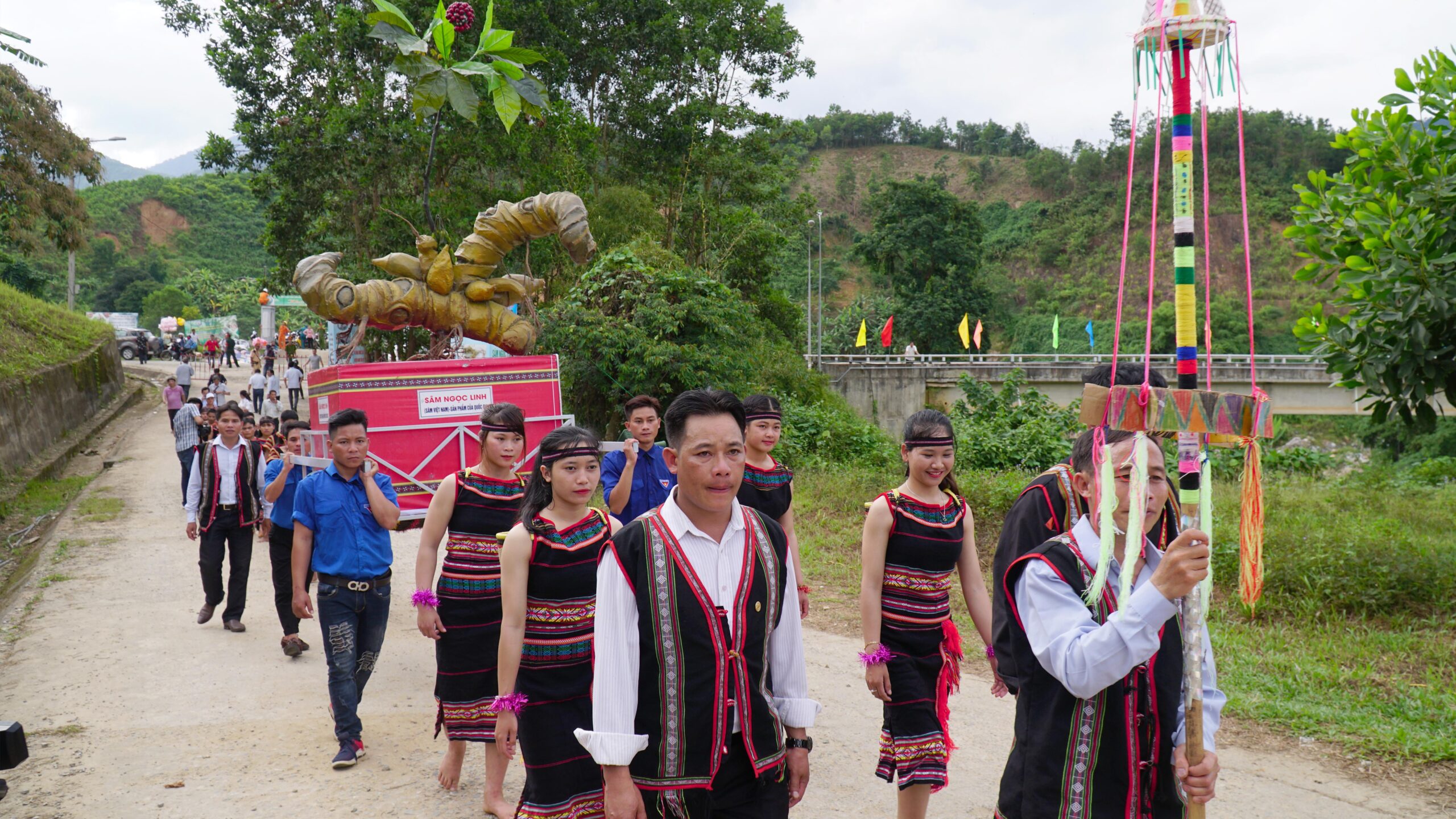 Chạm về cội nguồn qua Nghi lễ Cúng Thần Sâm và bản sắc Xơ Đăng tại vùng lõi Sâm Ngọc Linh