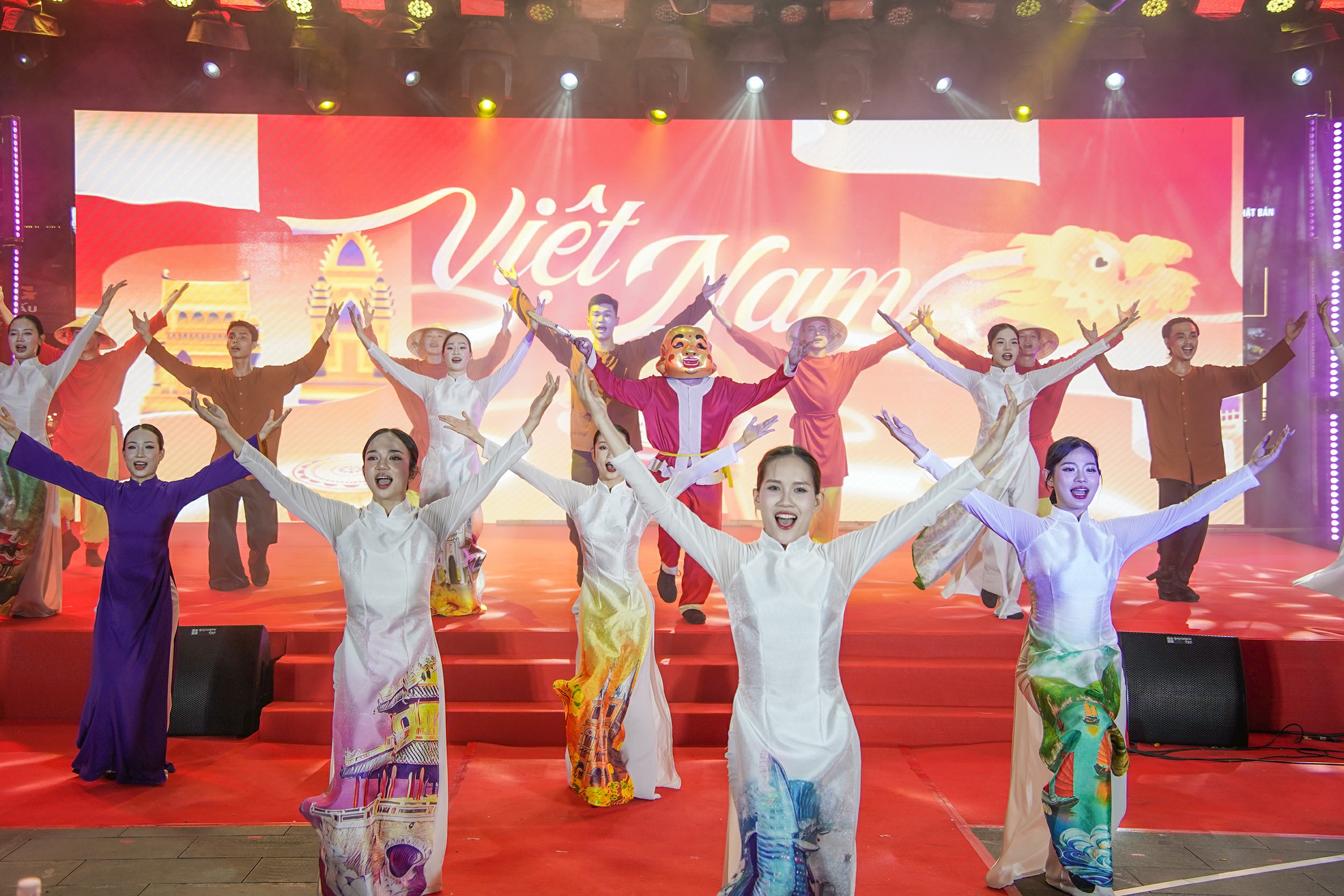 Khai mạc gala “Tổ quốc bình yên”