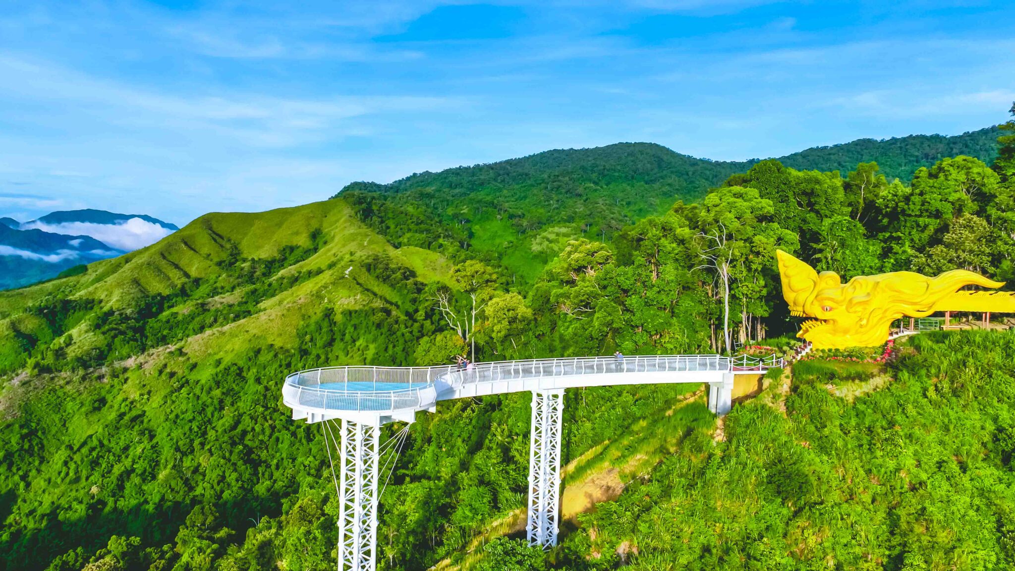 Jade Dragon Glass Bridge: A Unique Check-in Landmark at Dong Giang ...
