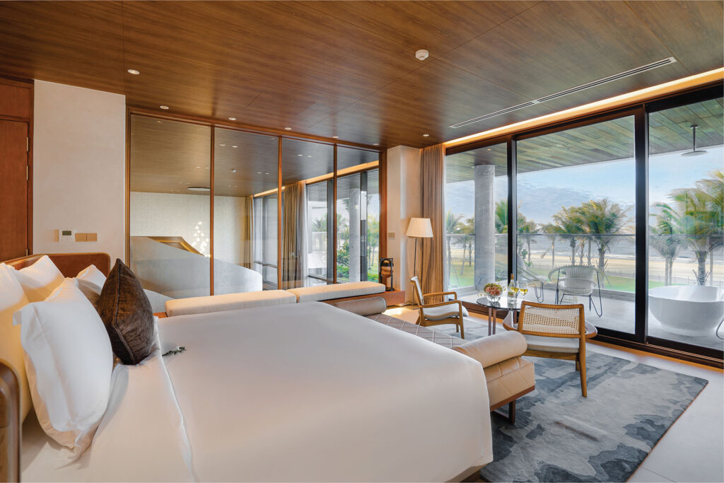 biệt thự 6 phòng ngủ hướng biển tại The Five Villas & Resort Quangnam  3