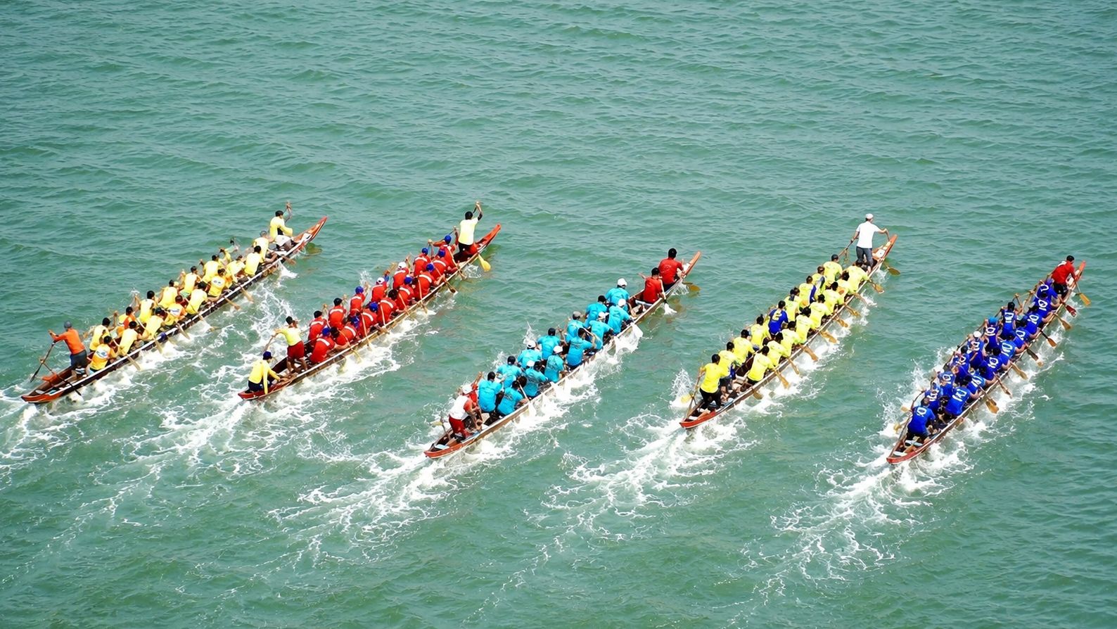 Sôi nổi Giải đua thuyền truyền thống phường Cẩm Lệ và phường Hòa Xuân mở rộng năm 2026