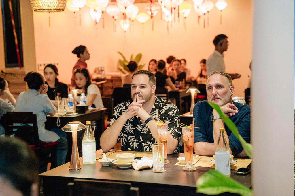 Khám Phá Ngon Phố Đà: Nhà Hàng Có Show Diễn Văn Hóa Tại Đà Nẵng; Trọn Trải Nghiệm: Những đêm diễn văn hóa tại Ngon Phố Đà 1
